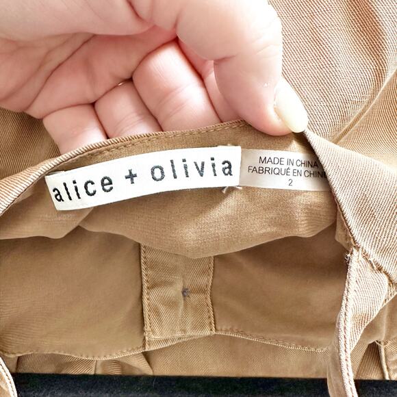 Alice + Olivia Tiana Tan Button-Front Patch-Pocket Jumpsuit Women’s Size 2 - Picture 8 of 14